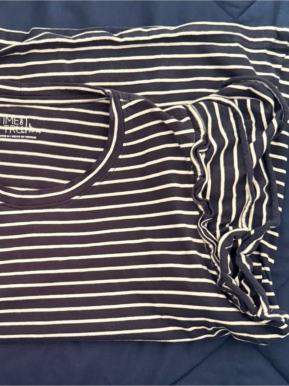 Time and Tru Navy and White Striped Long Sleeve Crewneck Top